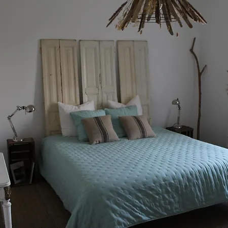 Les Romarins B&b, 10 Min D'uzes, Piscine Et Grand Jardin, Table D'hote Дом отдыха *