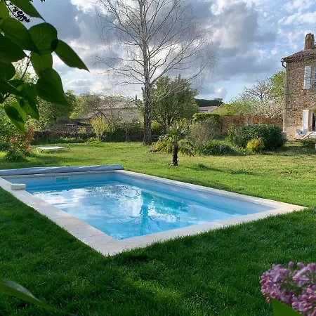 Les Romarins B&b, 10 Min D'uzes, Piscine Et Grand Jardin, Table D'hote Bed & Breakfast
